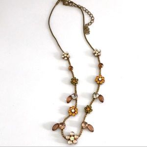 🌼 Vintage Flower Necklace